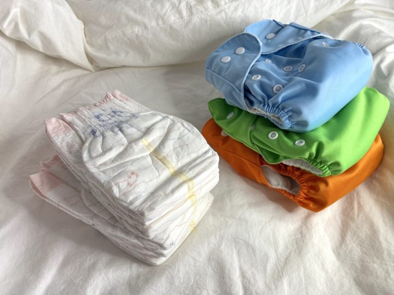 12 Best Organic Diapers in 2022 [Chemical-Free & Natural]